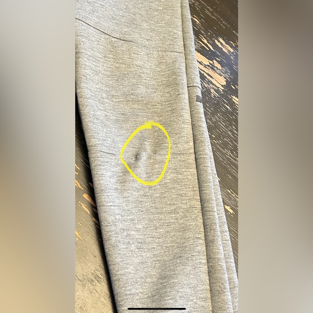 4 pair of boys size Large sweats plus a bonus 5th pair with a small hole. - Picture 10 of 10